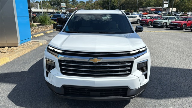 new 2026 Chevrolet Traverse car, priced at $43,120