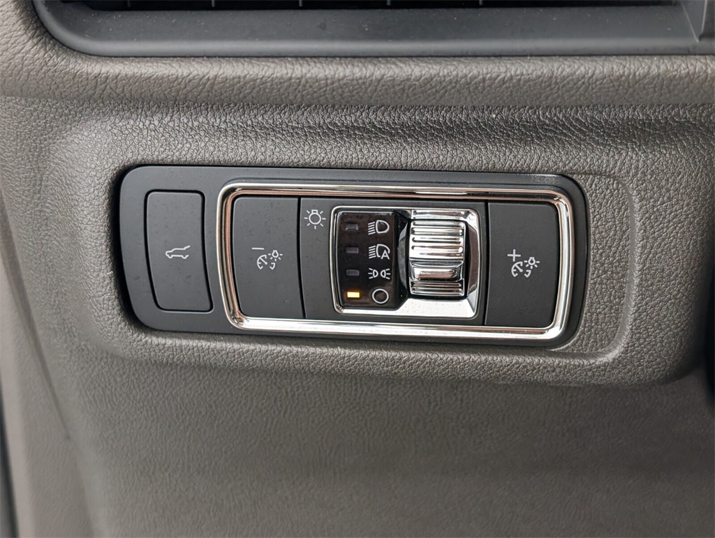 used 2022 Lincoln Corsair car, priced at $25,500