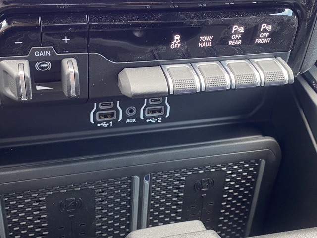 new 2025 Ram 2500 car, priced at $63,440