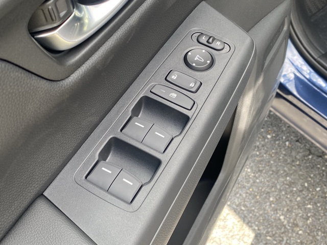 new 2026 Honda CR-V Hybrid car, priced at $39,591