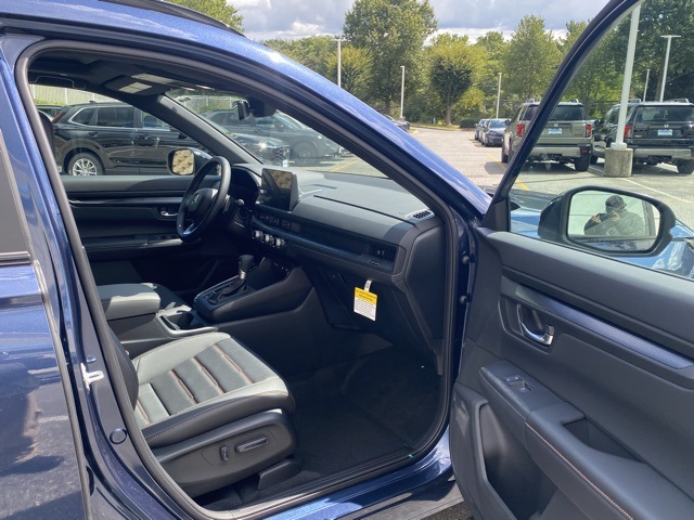 new 2026 Honda CR-V Hybrid car, priced at $39,591