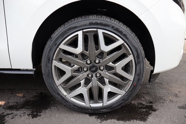 new 2025 Ford Expedition Max car, priced at $94,010