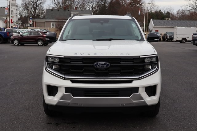 new 2025 Ford Expedition Max car, priced at $94,010