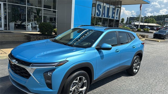 new 2025 Chevrolet Trax car, priced at $25,085