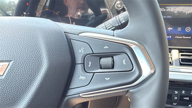 new 2025 Chevrolet Trax car, priced at $25,085