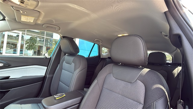 new 2025 Chevrolet Trax car, priced at $25,085