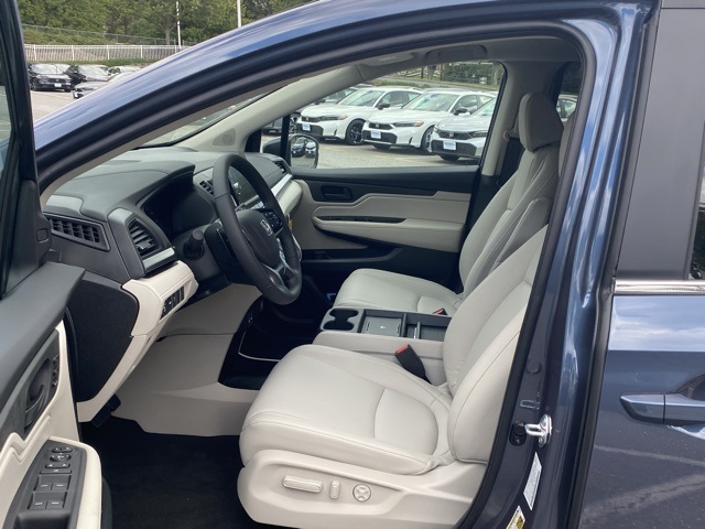new 2026 Honda Odyssey car, priced at $42,641