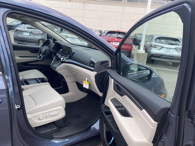 new 2026 Honda Odyssey car, priced at $42,641
