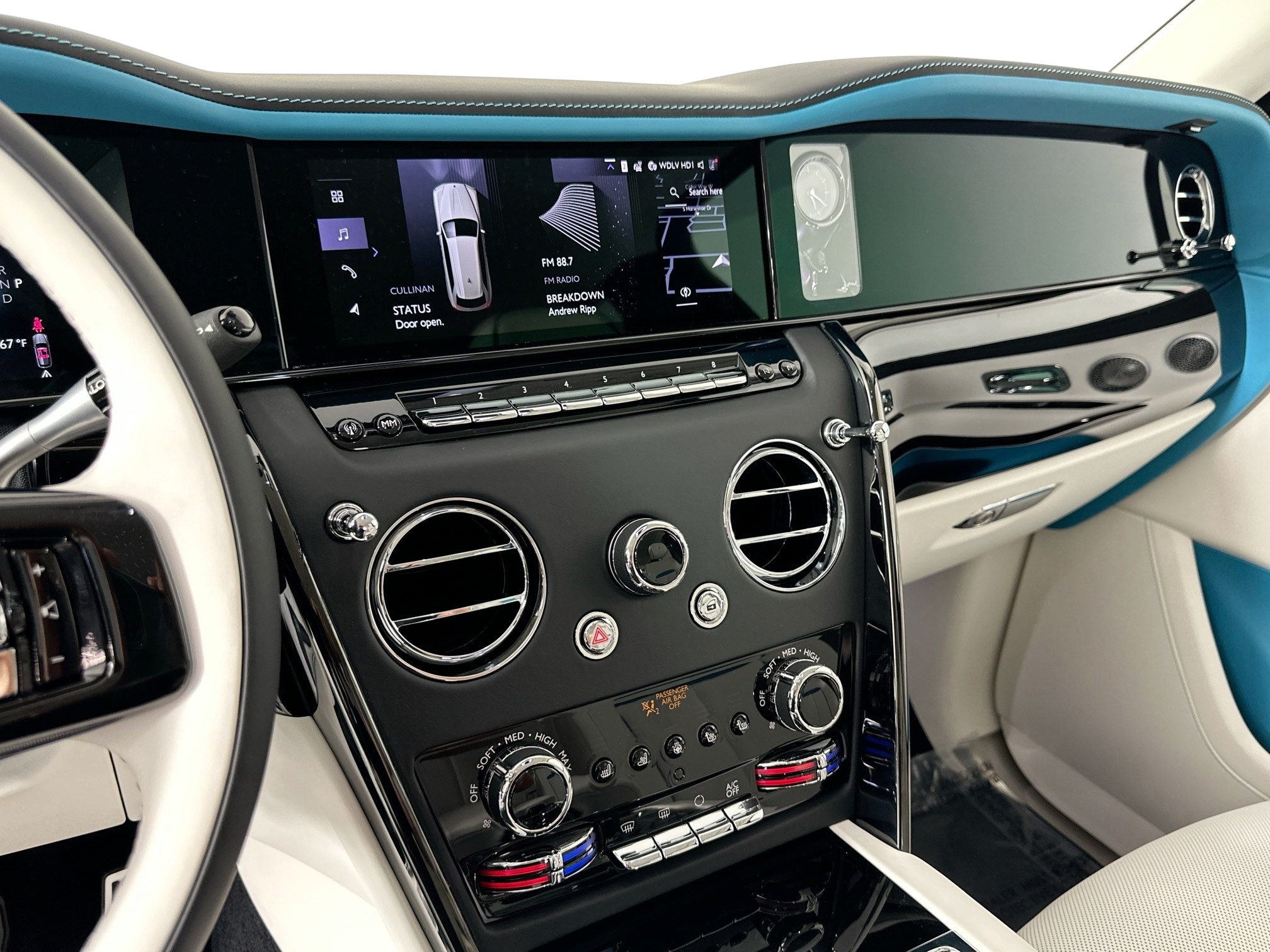 new 2025 Rolls-Royce Cullinan car, priced at $550,175