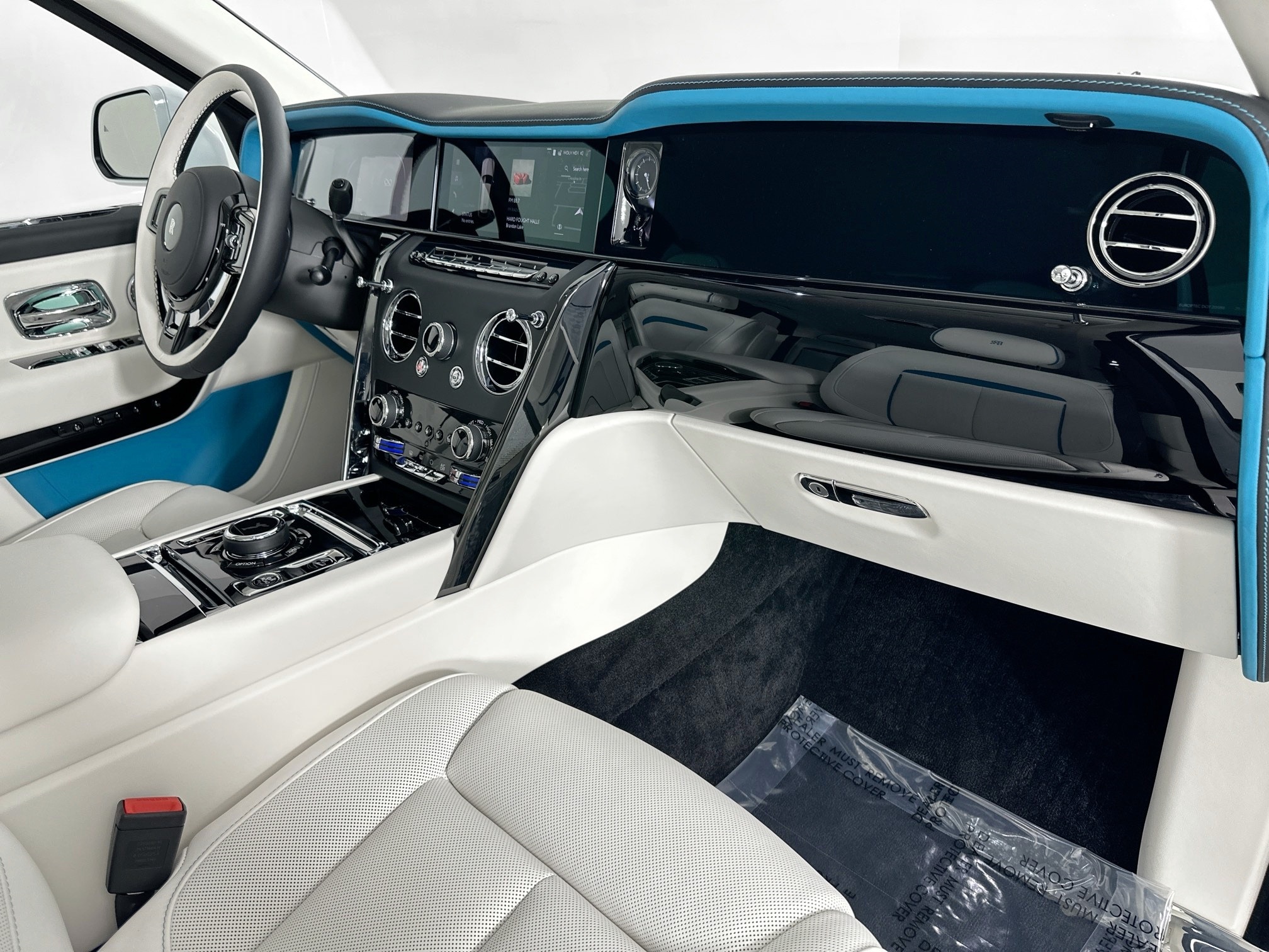 new 2025 Rolls-Royce Cullinan car, priced at $550,175