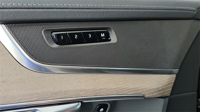 new 2026 Volvo XC90 Plug-In Hybrid car, priced at $77,495