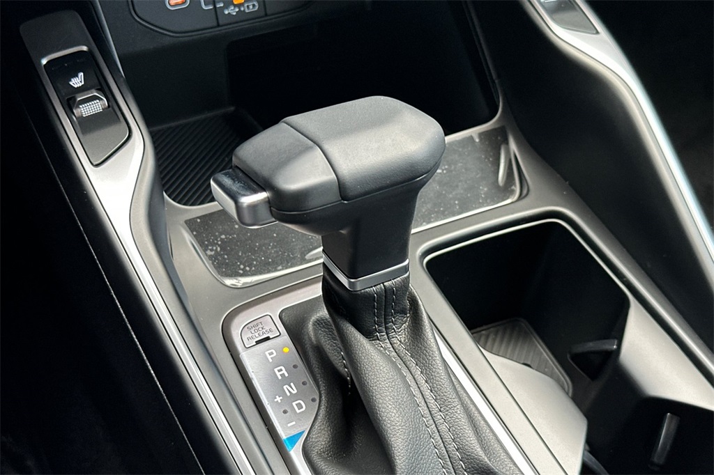 new 2025 Kia Sorento car, priced at $37,854