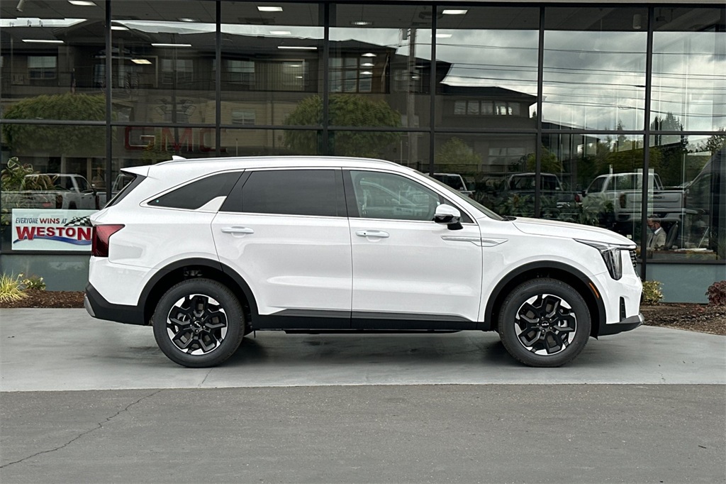 new 2025 Kia Sorento car, priced at $37,854
