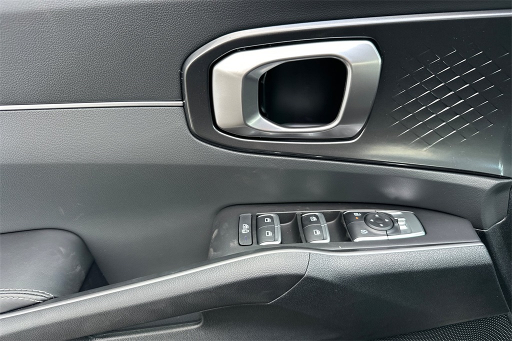 new 2025 Kia Sorento car, priced at $37,854
