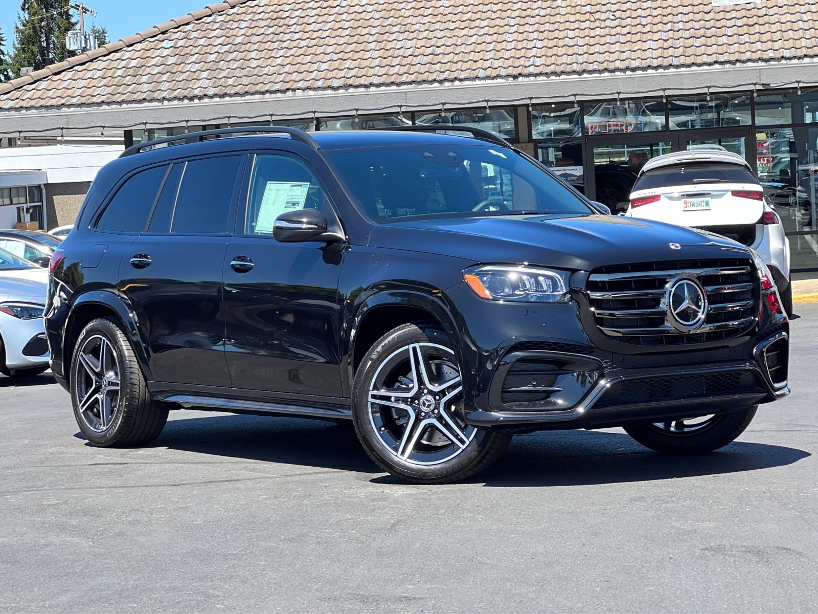 new 2025 Mercedes-Benz GLS car
