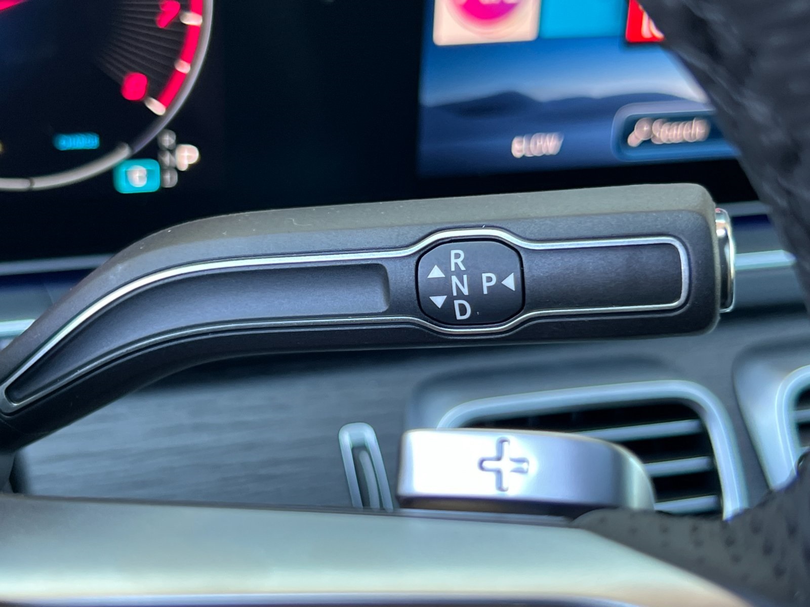new 2025 Mercedes-Benz GLS car