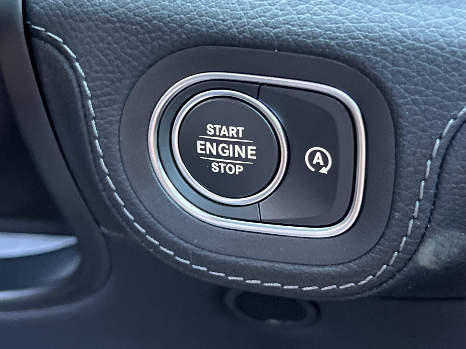 new 2025 Mercedes-Benz GLS car