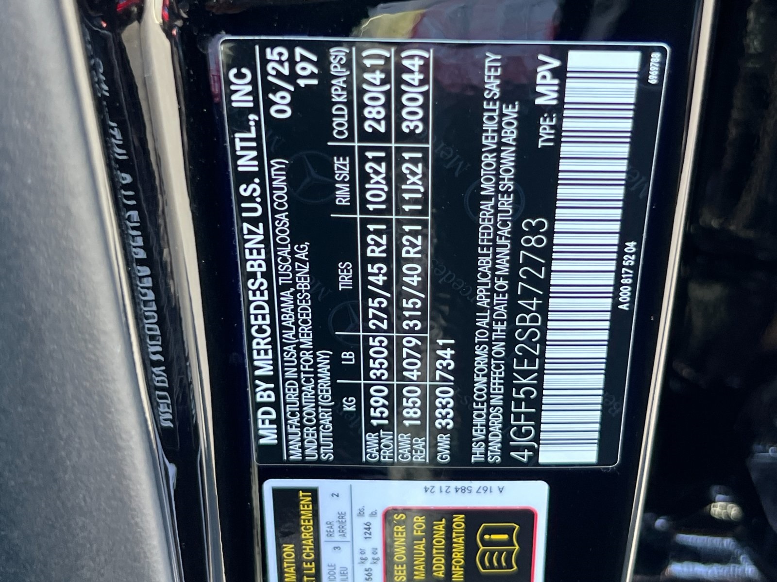new 2025 Mercedes-Benz GLS car