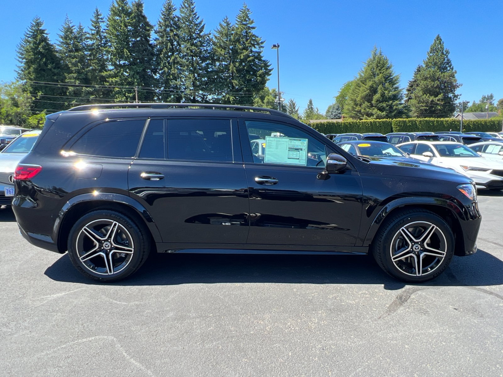 new 2025 Mercedes-Benz GLS car