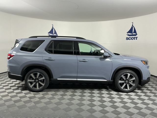 new 2025 Honda Pilot car, priced at $51,550