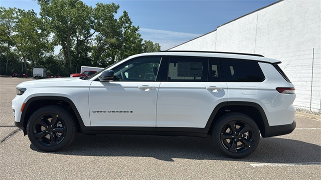 new 2025 Jeep Grand Cherokee L car, priced at $52,442