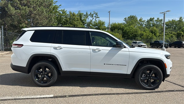 new 2025 Jeep Grand Cherokee L car, priced at $52,442