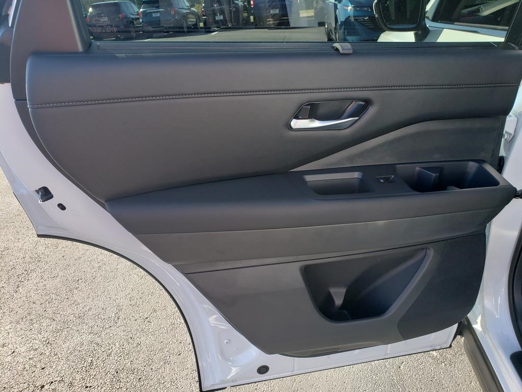 new 2025 Nissan Pathfinder car, priced at $41,018
