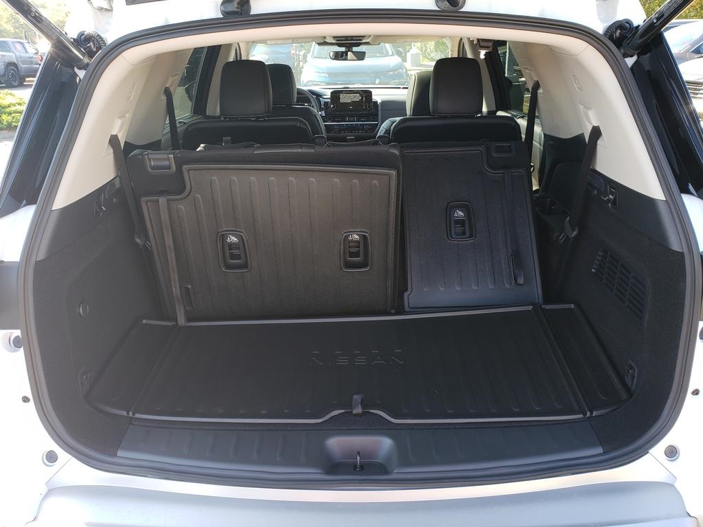 new 2025 Nissan Pathfinder car, priced at $41,018