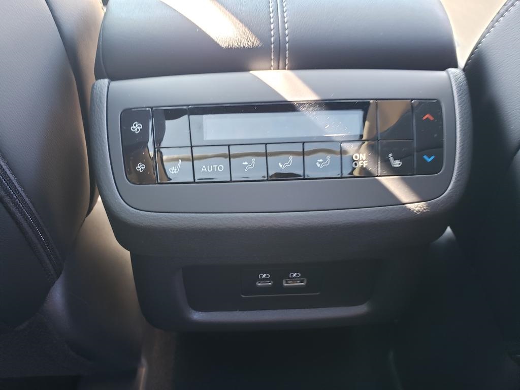 new 2025 Nissan Pathfinder car, priced at $41,018