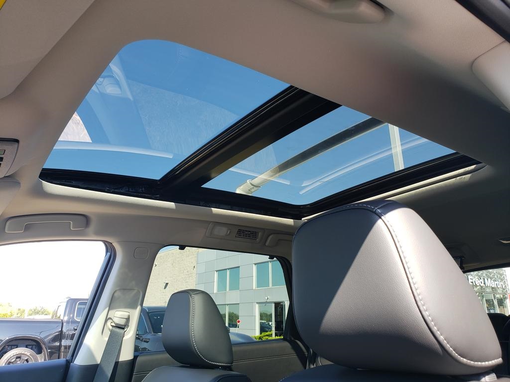 new 2025 Nissan Pathfinder car, priced at $41,018
