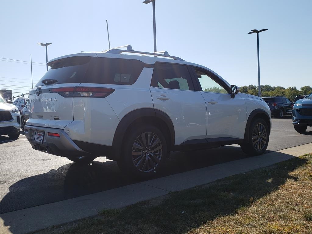 new 2025 Nissan Pathfinder car, priced at $41,018