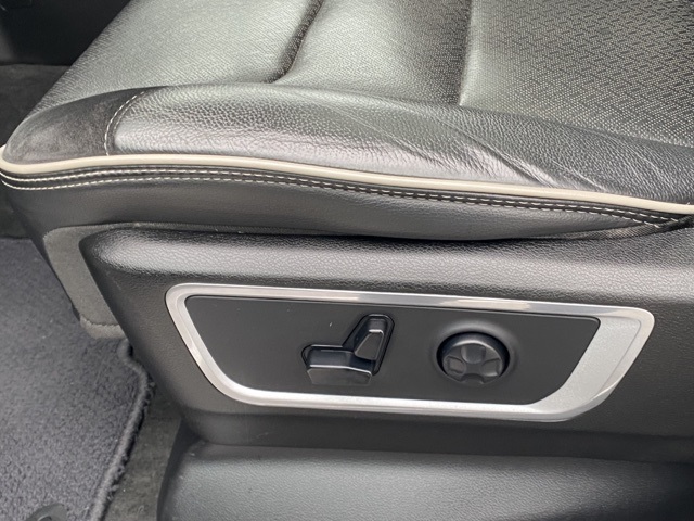 used 2020 Ram 1500 car, priced at $35,034