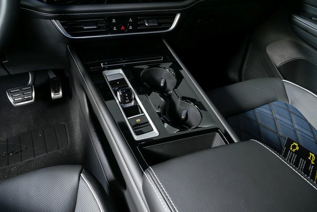 new 2026 Volkswagen Atlas Cross Sport car, priced at $57,738