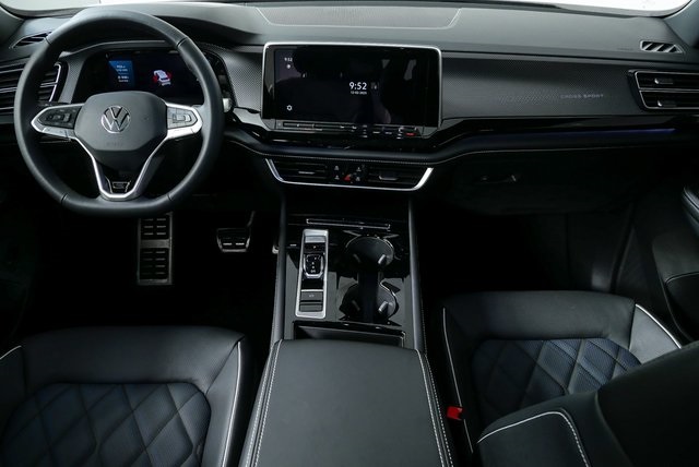 new 2026 Volkswagen Atlas Cross Sport car, priced at $57,738