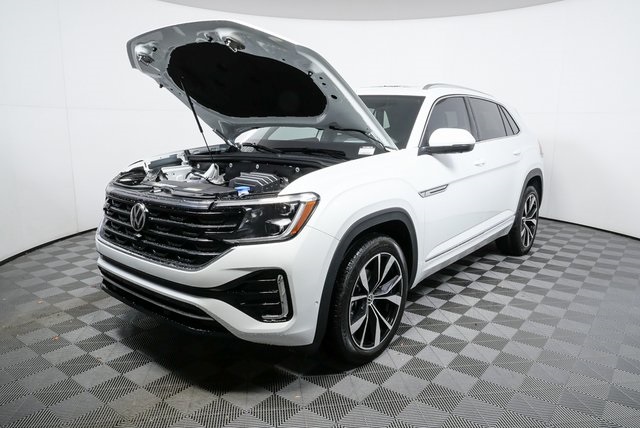 new 2026 Volkswagen Atlas Cross Sport car, priced at $57,738