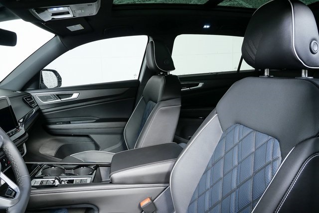 new 2026 Volkswagen Atlas Cross Sport car, priced at $57,738