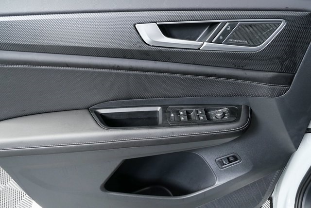 new 2026 Volkswagen Atlas Cross Sport car, priced at $57,738