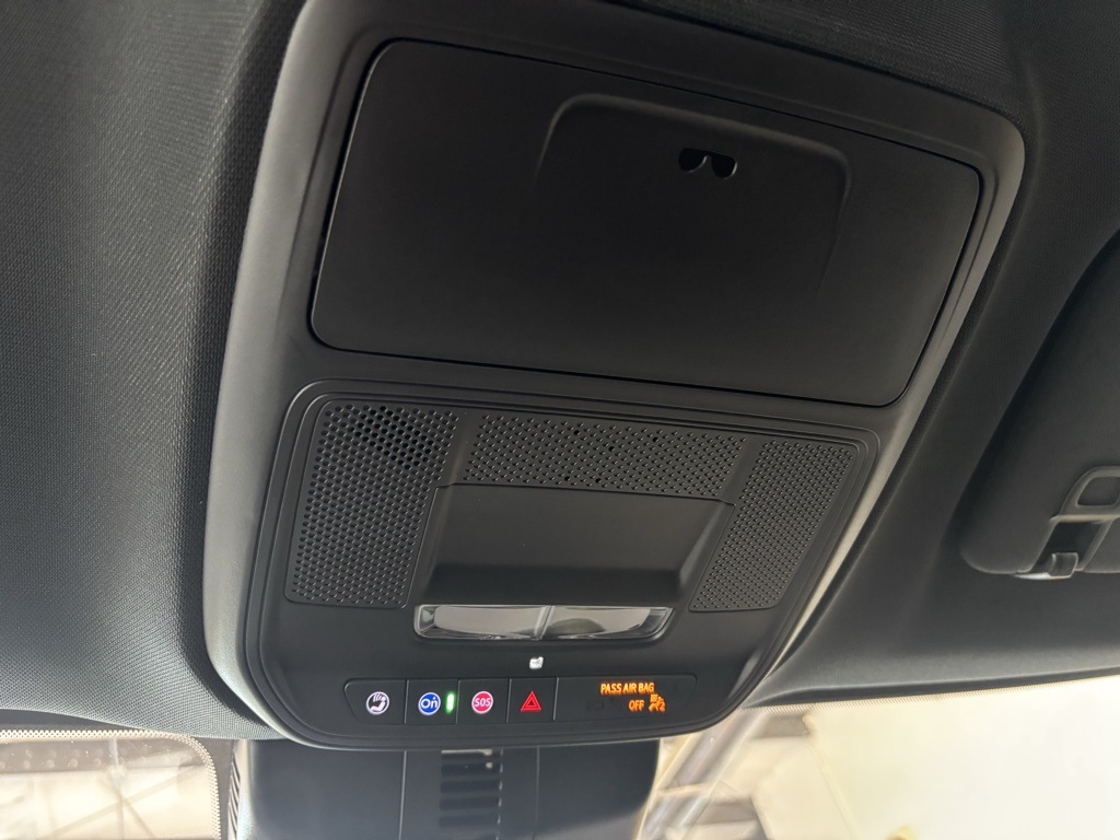 new 2026 Chevrolet Traverse car, priced at $44,438