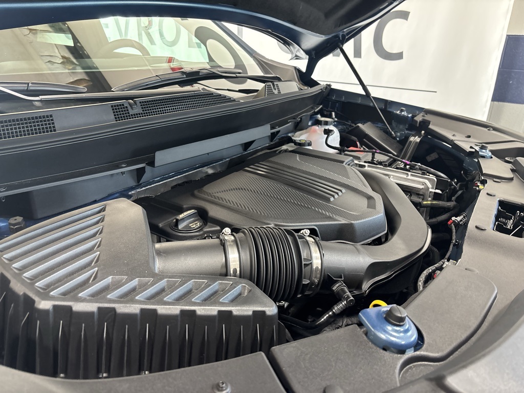 new 2026 Chevrolet Traverse car, priced at $44,438