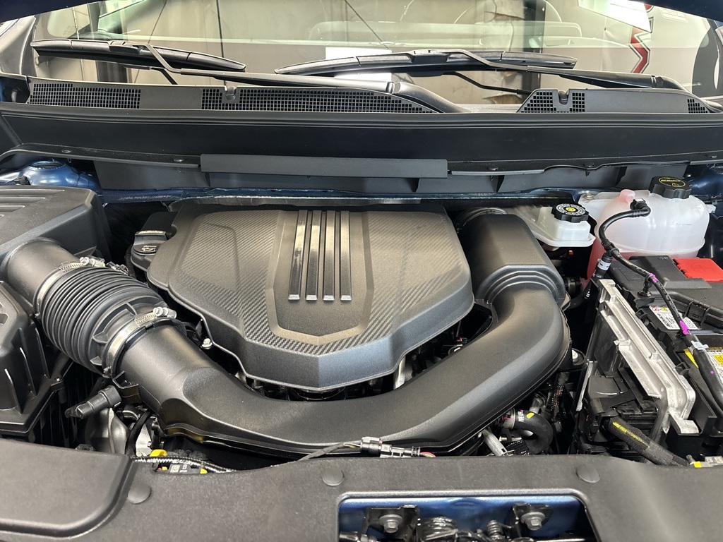 new 2026 Chevrolet Traverse car, priced at $44,438