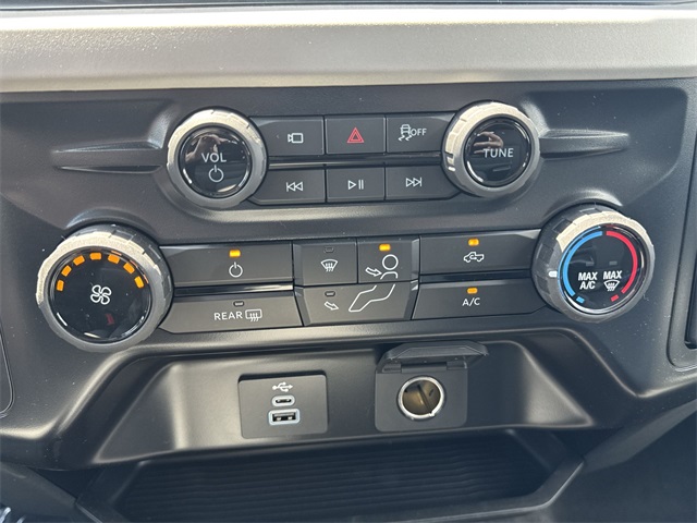 new 2025 Ford F-350SD car, priced at $59,456