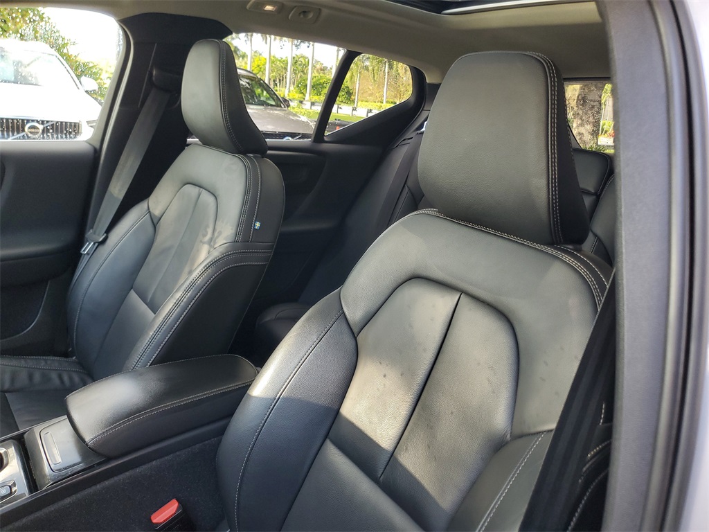 used 2023 Volvo XC40 car, priced at $30,895