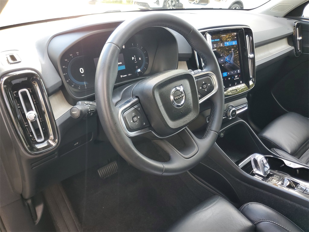 used 2023 Volvo XC40 car, priced at $30,895