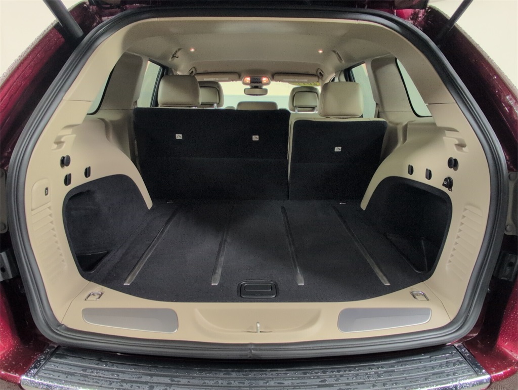 used 2017 Jeep Grand Cherokee car, priced at $16,088