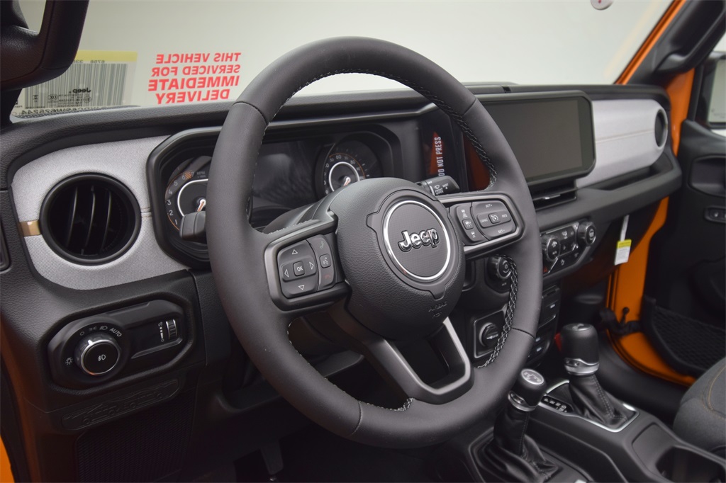 new 2025 Jeep Wrangler car, priced at $52,425