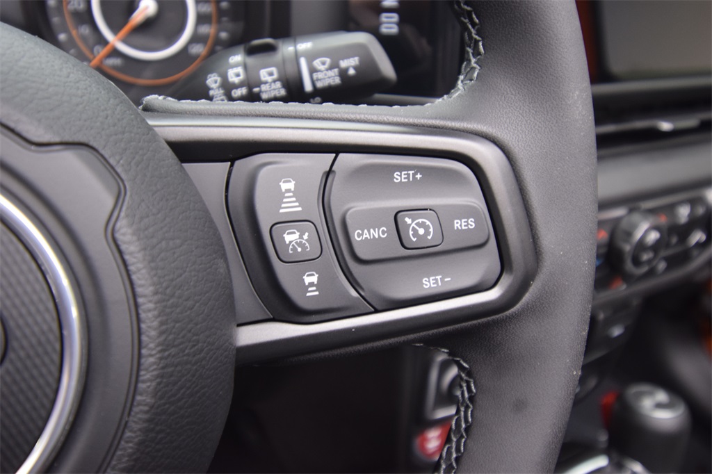 new 2025 Jeep Wrangler car, priced at $52,425