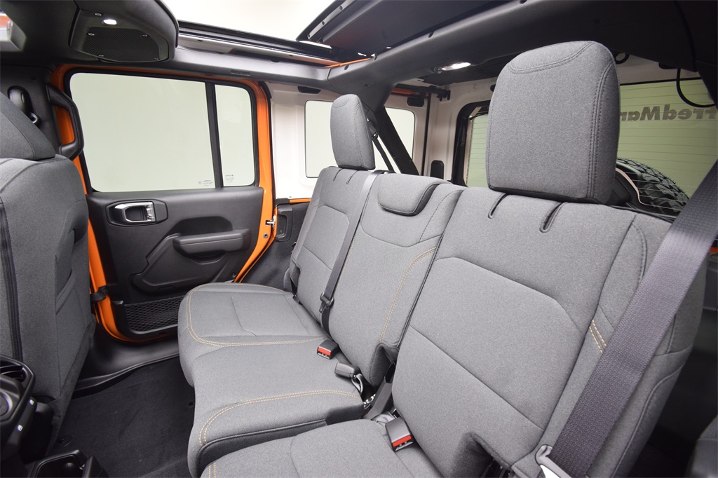 new 2025 Jeep Wrangler car, priced at $52,425