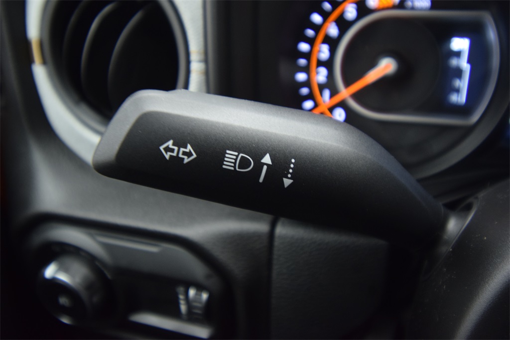 new 2025 Jeep Wrangler car, priced at $52,425