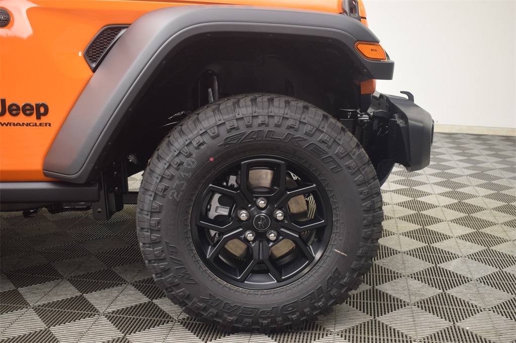 new 2025 Jeep Wrangler car, priced at $52,425
