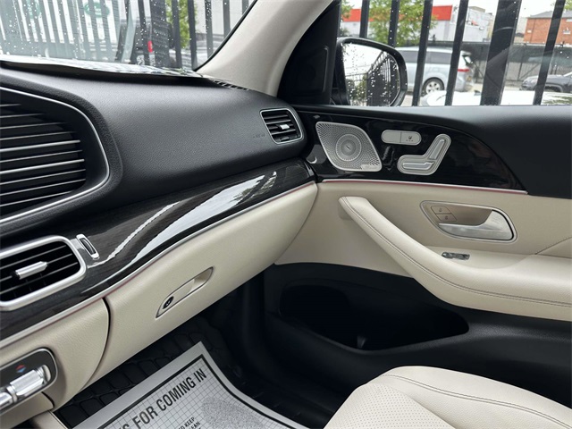 used 2022 Mercedes-Benz GLE car, priced at $45,674